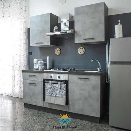Tra I Due Mari Apartman