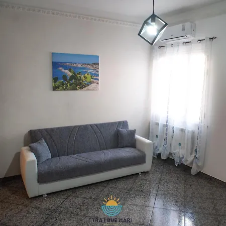 Tra I Due Mari Apartman *